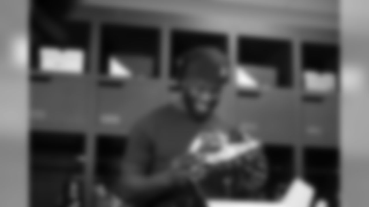 2019_1122_Photoshoot_MyCauseMyCleatsUnboxing_0024