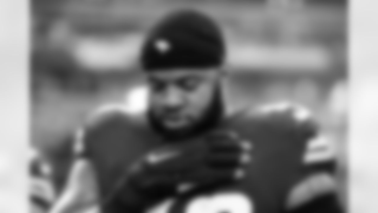 DL Jonathan Bullard