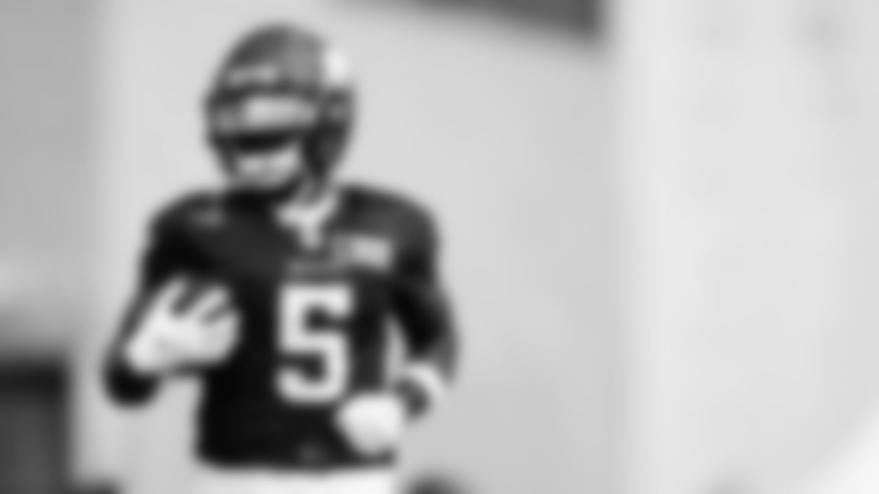 5 WR Jalen Raegor