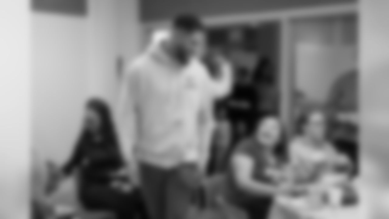 20191209_AnthonyBarrsHolidayParty_044