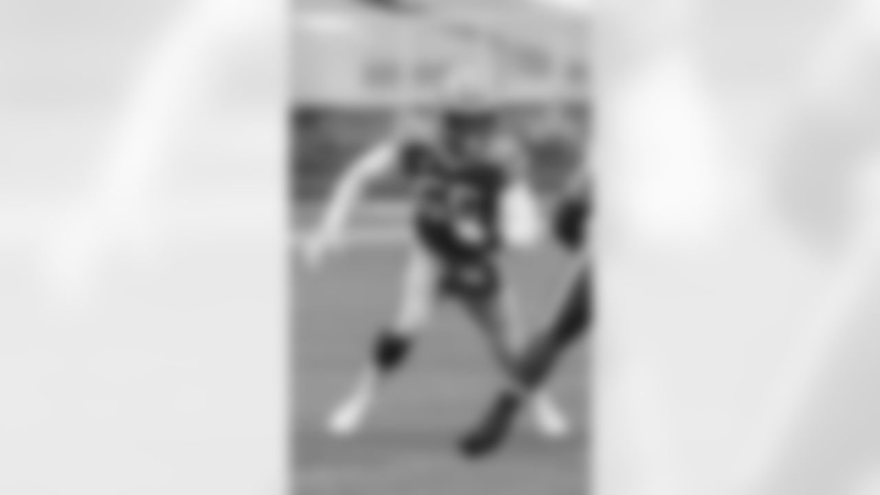 OLB Za'Darius Smith