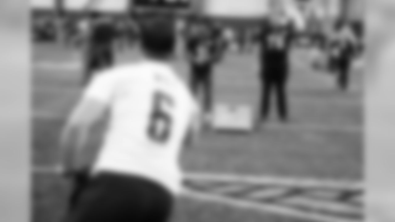 2018_1204_CR_AdoptionFunFest_0067