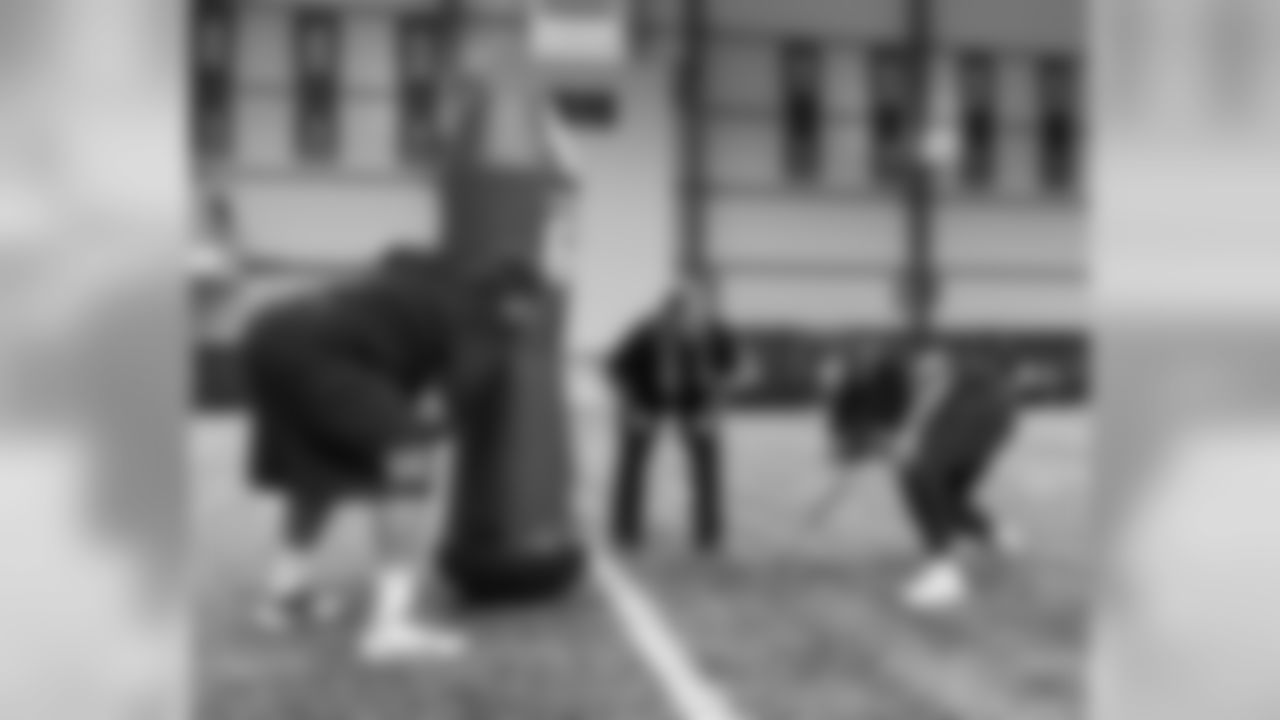 2019_0518_Event_WomensFootballCamp_0118
