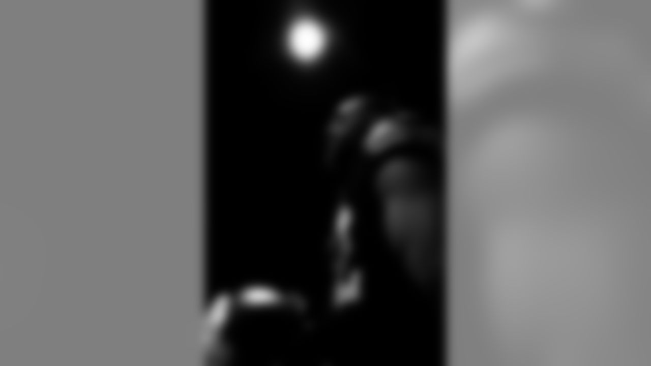 L1580679-1