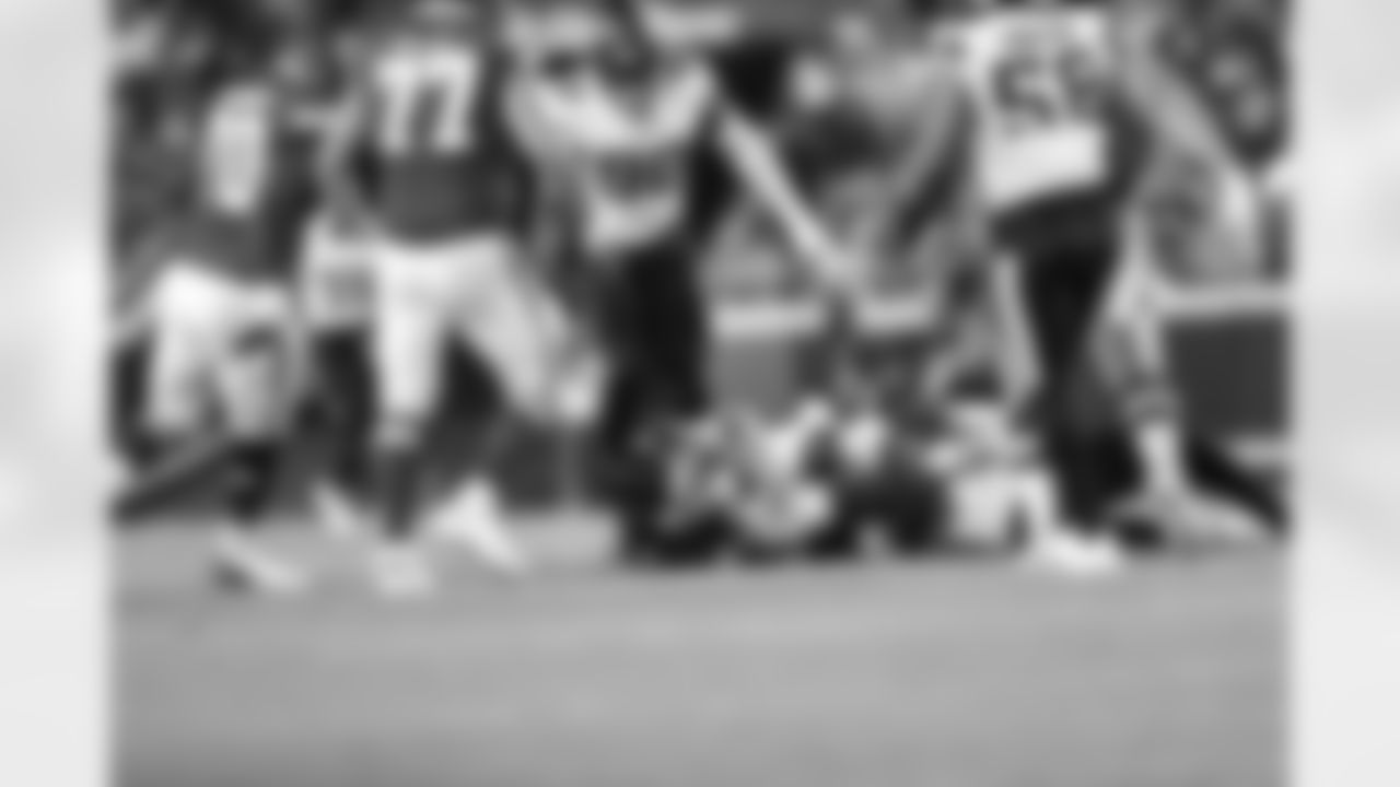 0827_Away-2-24