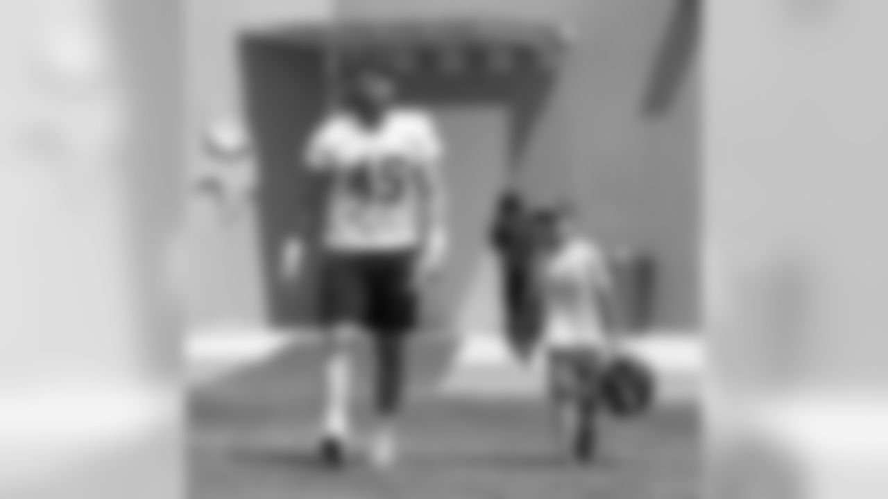 2019_0726_TrainingCamp_HelmetHike_0040