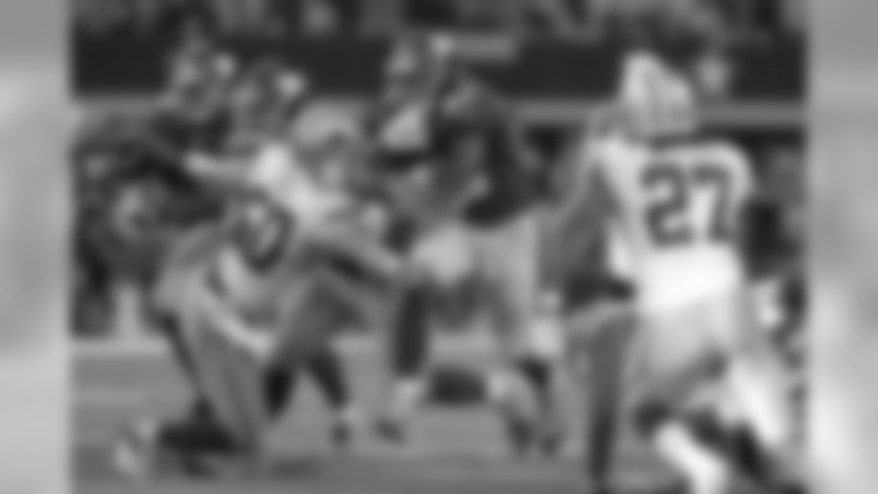 Rashad Jennings missed Week 3's loss against the Redskins with a thumb injury, but expects to play in Minnesota. He is expected to lead the Giants backfield Monday night now that Shane Vereen (triceps) has been placed on injured reserve.