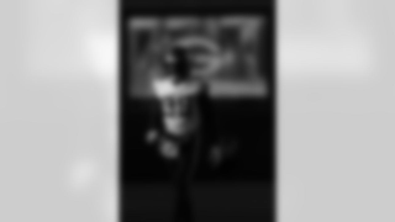 2020_1101_Packers_Away_0291