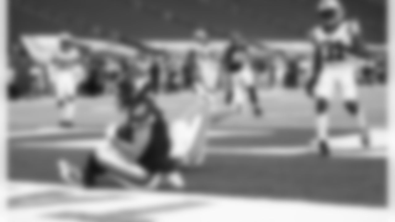 2020_1129_Panthers_Home_0394