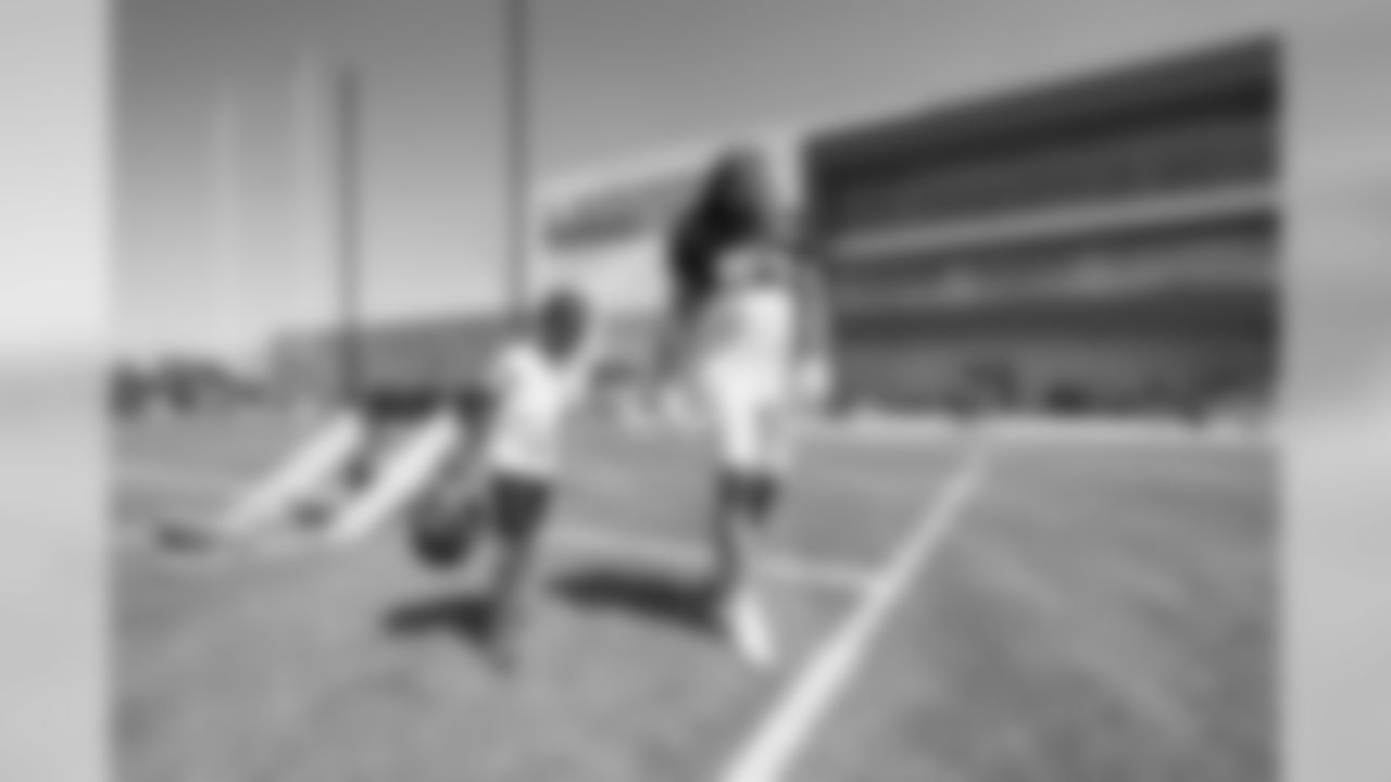 2019_0801_TrainingCamp_HelmetHike_0012
