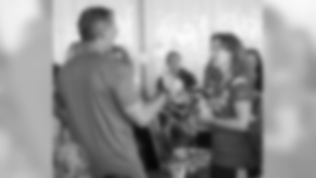 2018_0814_Event_VikingsWomenVIPTent_0027