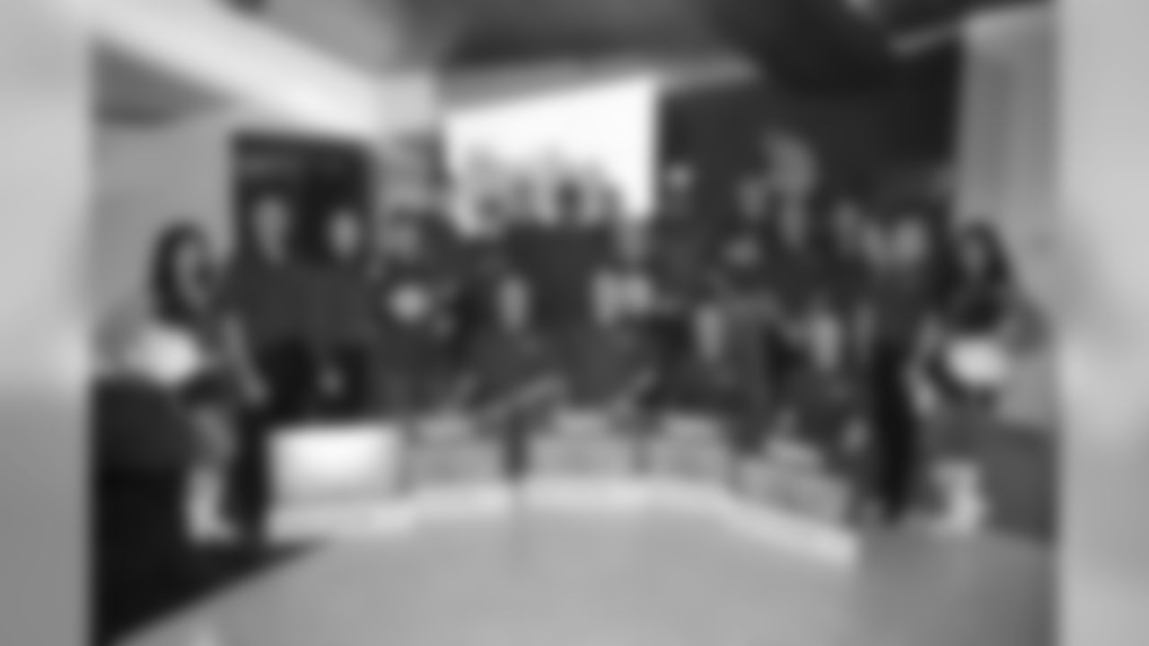 An image from October 29, 2018 of the Veterans Voyage Surprise at TCOPC in Eagan, Minnesota.