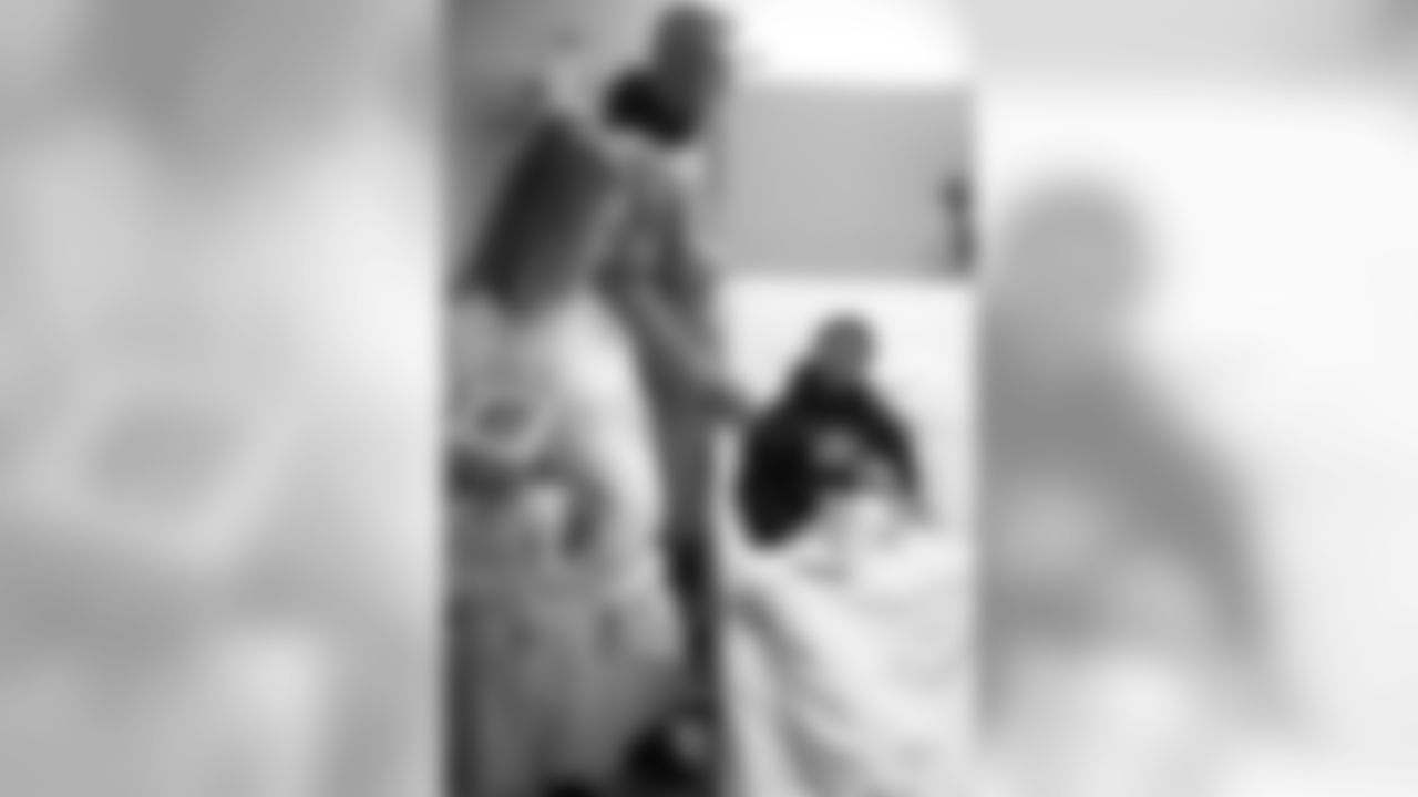 2018_1120_CR_HolidayHuddleThanksgiving_0008