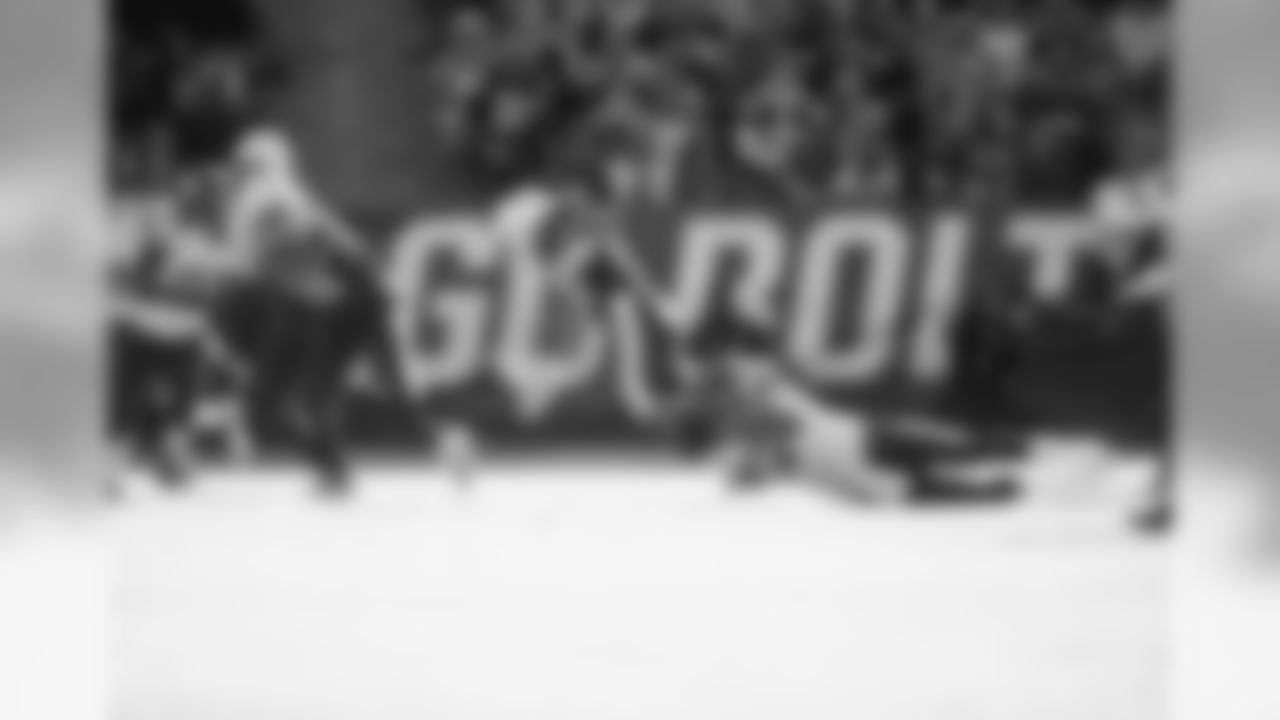 2019_1215_Chargers_Away_0241