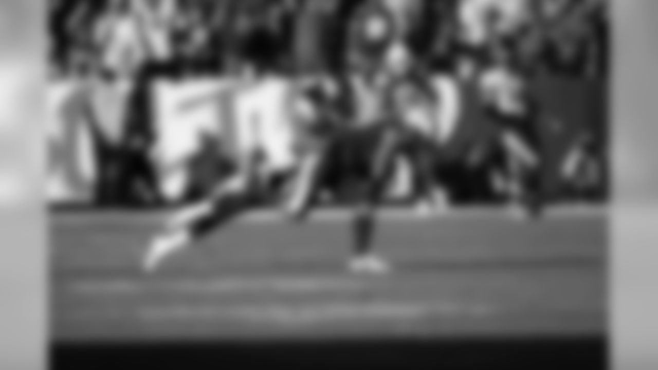 2019_1215_Chargers_Away_0286