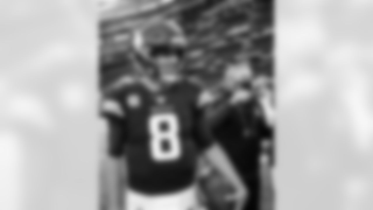 2020_1129_Panthers_Home_0399