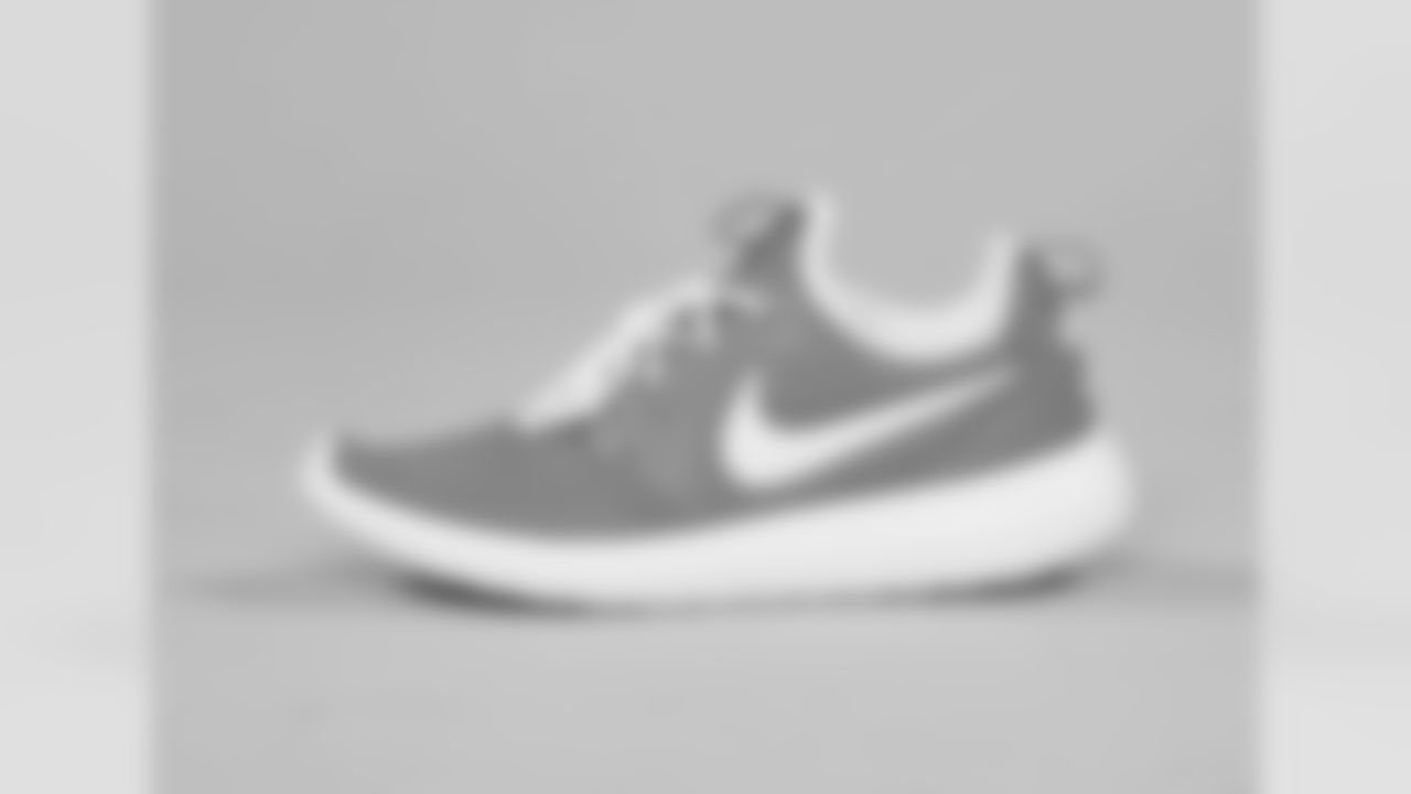 2018_1011_CrucialCatchShoes_0018