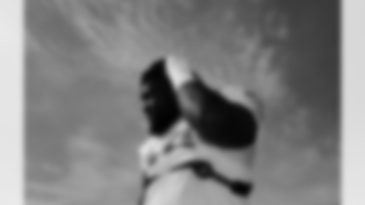 L1061103