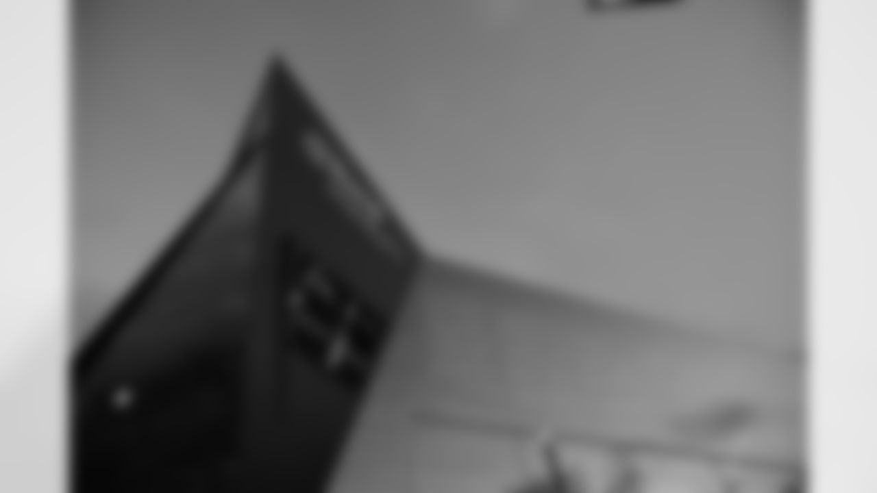 CN1B0574