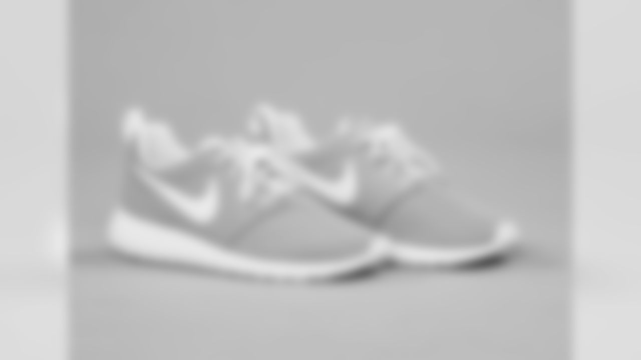2018_1011_CrucialCatchShoes_0025