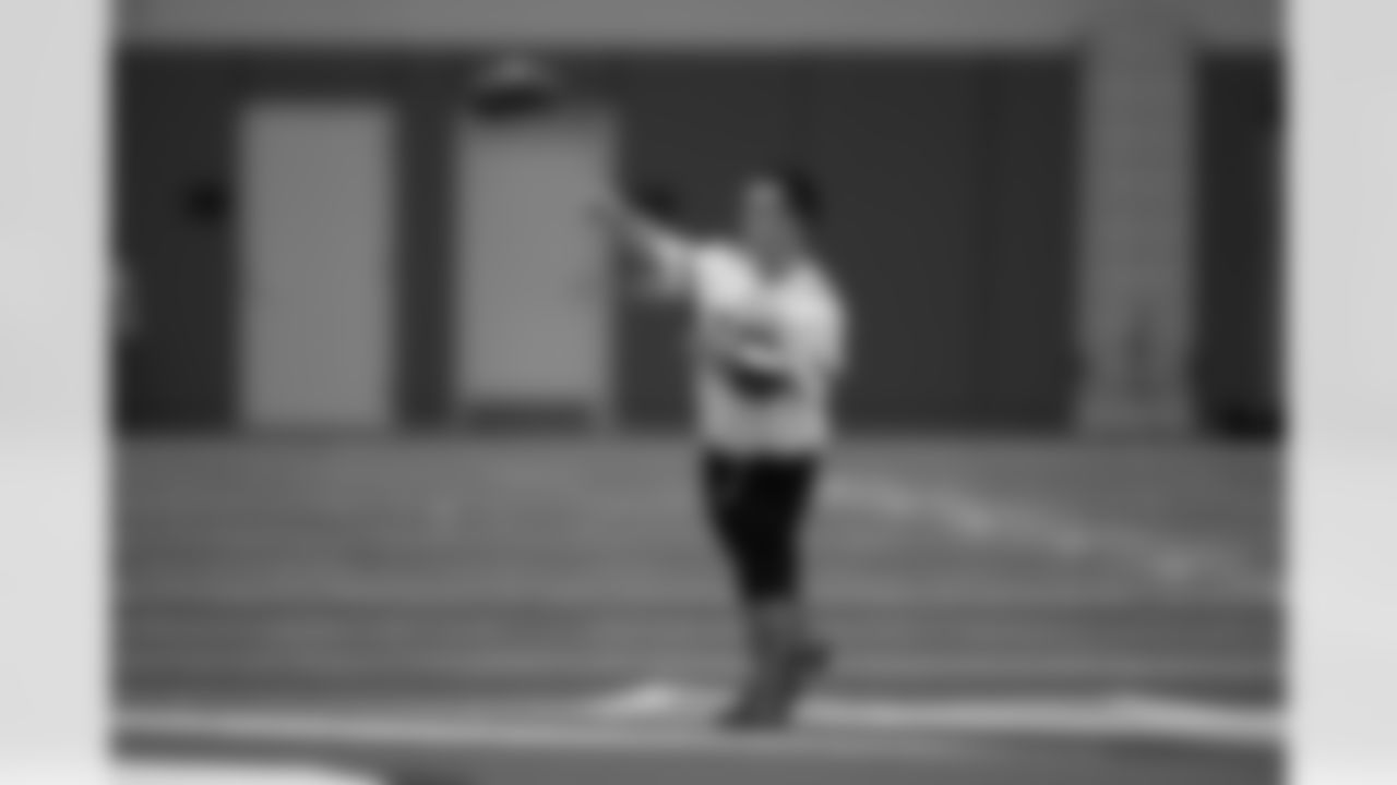 221015-SpecialOlympicsUnifiedFlag-LS0054