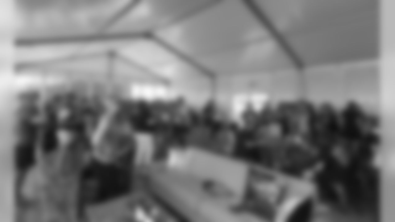 2018_0814_Event_VikingsWomenVIPTent_0007