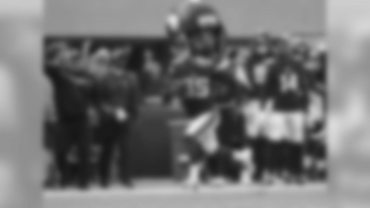 2018_1216_Home_Dolphins_VictoryBoard_0033 copy
