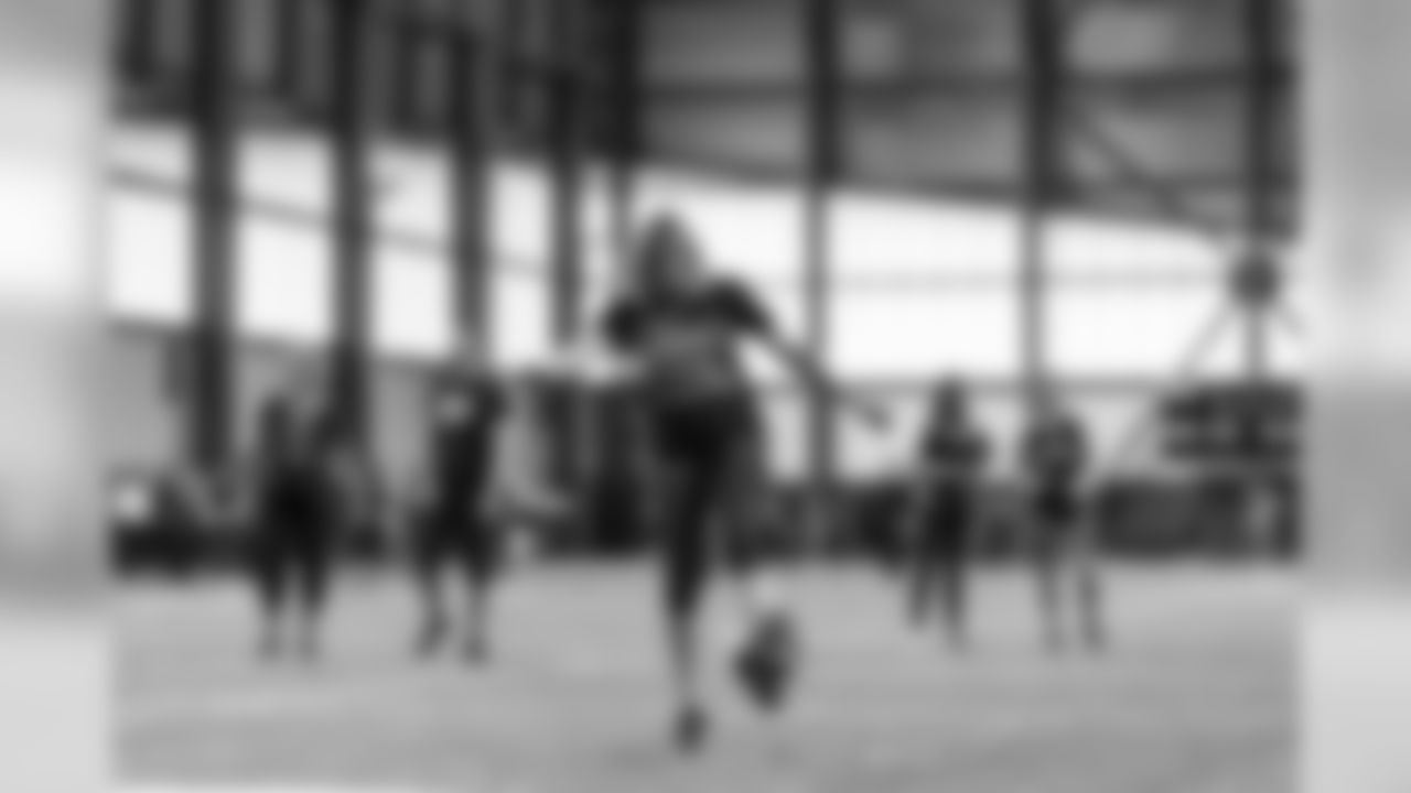 2019_0518_Event_WomensFootballCamp_0097