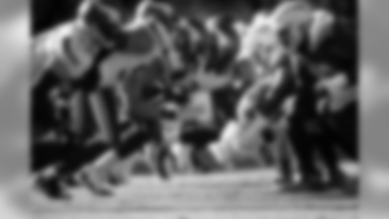 2019_1215_Chargers_Away_0505