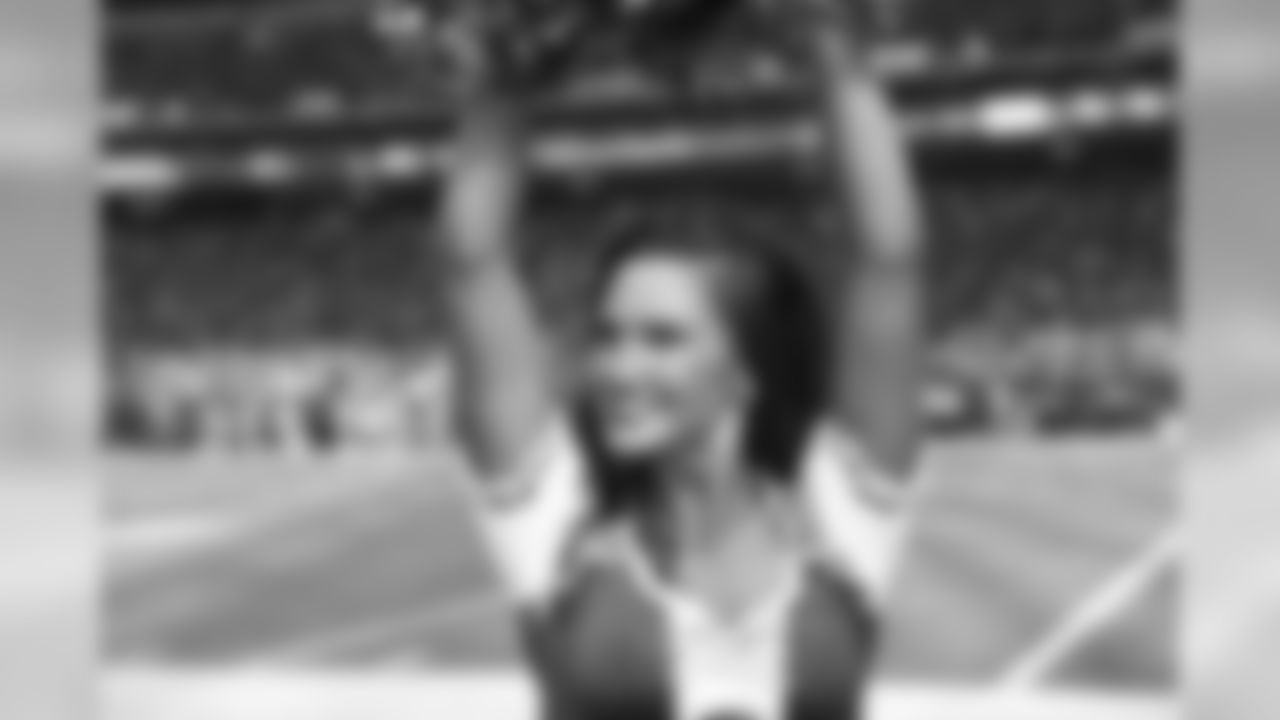 2018_0909_49ers_Cheer_0019