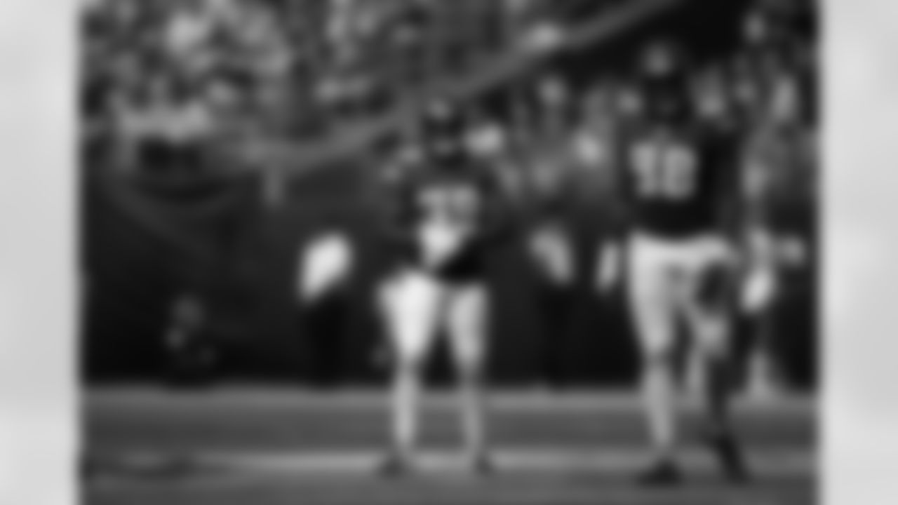 OLB D.J. Wonnum