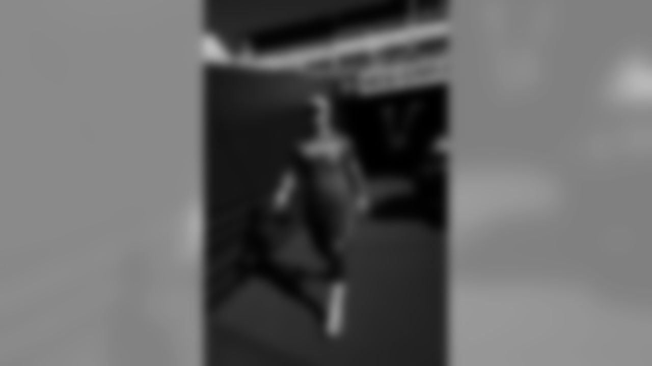 L1120610
