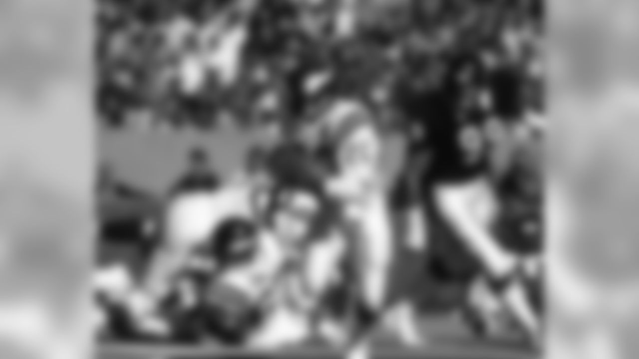 No. 8: Nelson, Darrin (1982-89, '91-92)
4,231 yards
18 touchdowns