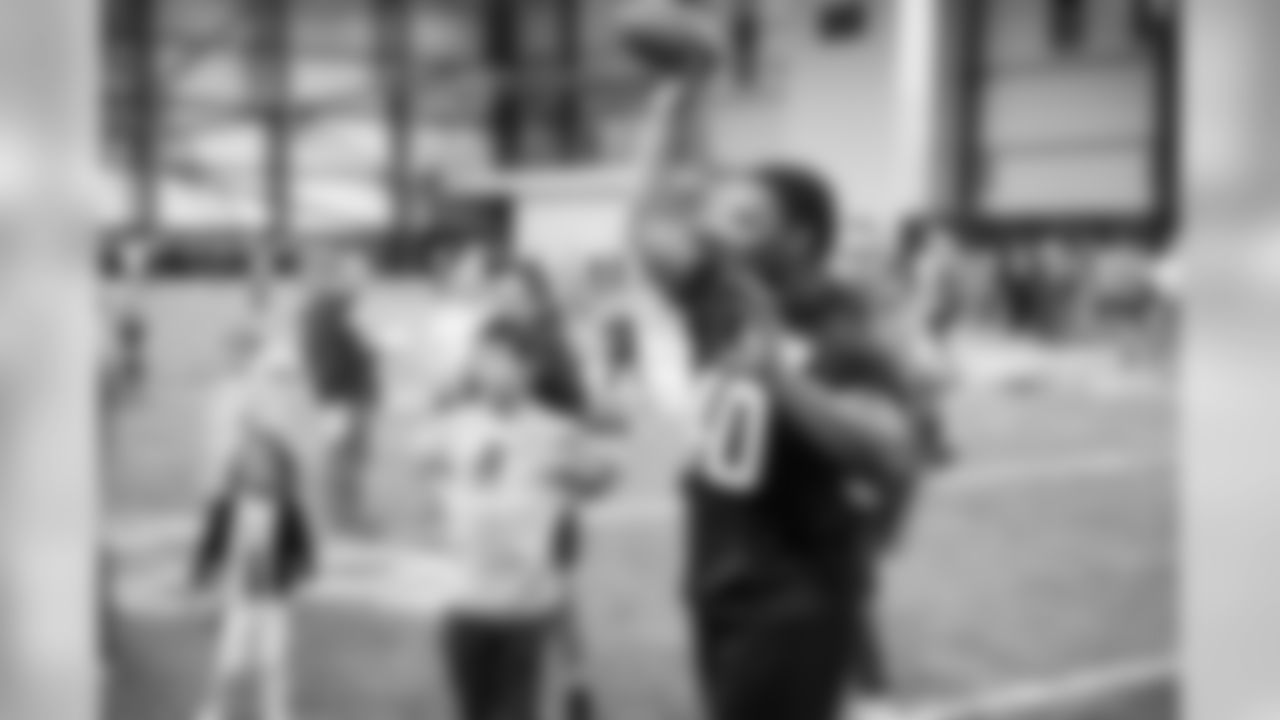 2018_1204_CR_AdoptionFunFest_0059