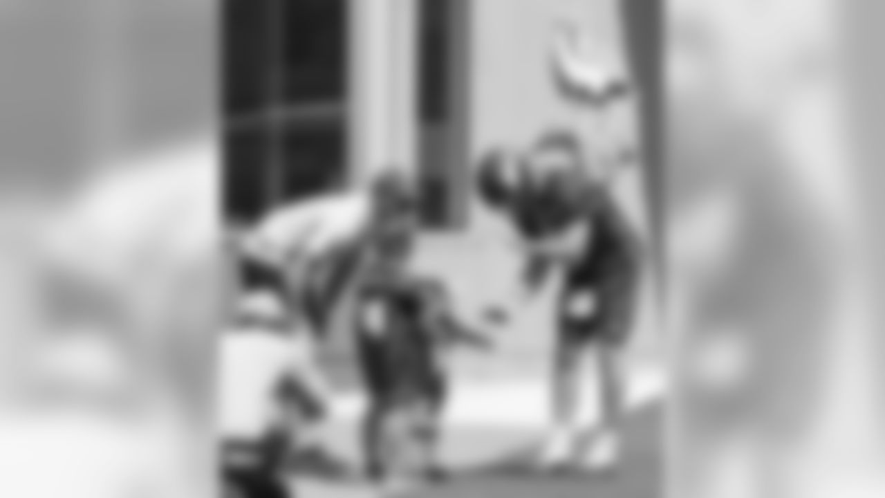 2019_0727_TrainingCamp_HelmetHike_0033