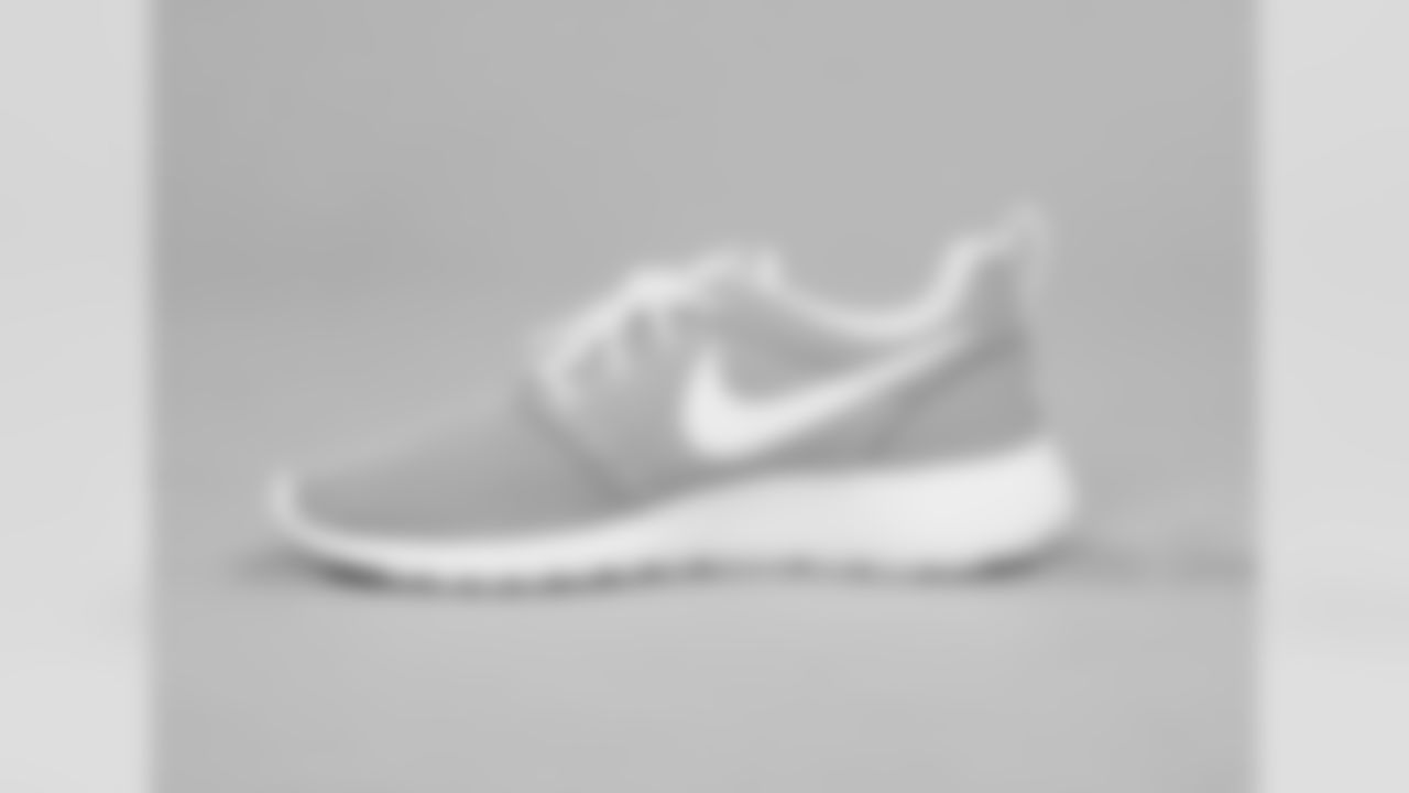 2018_1011_CrucialCatchShoes_0024