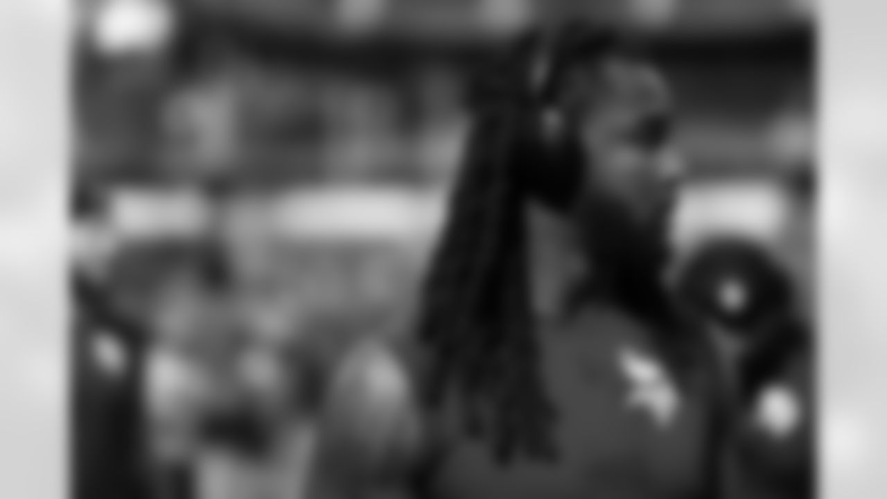 DE Patrick Jones II