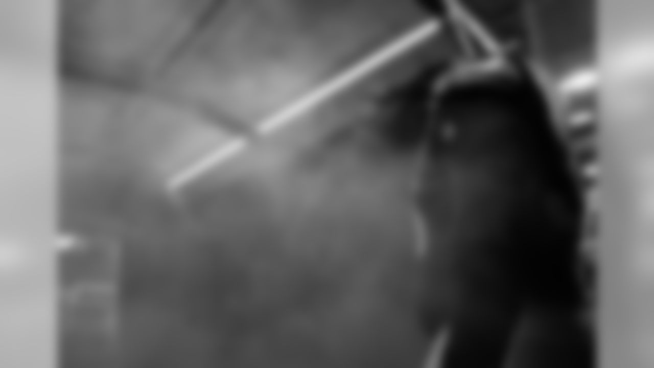 L1440826
