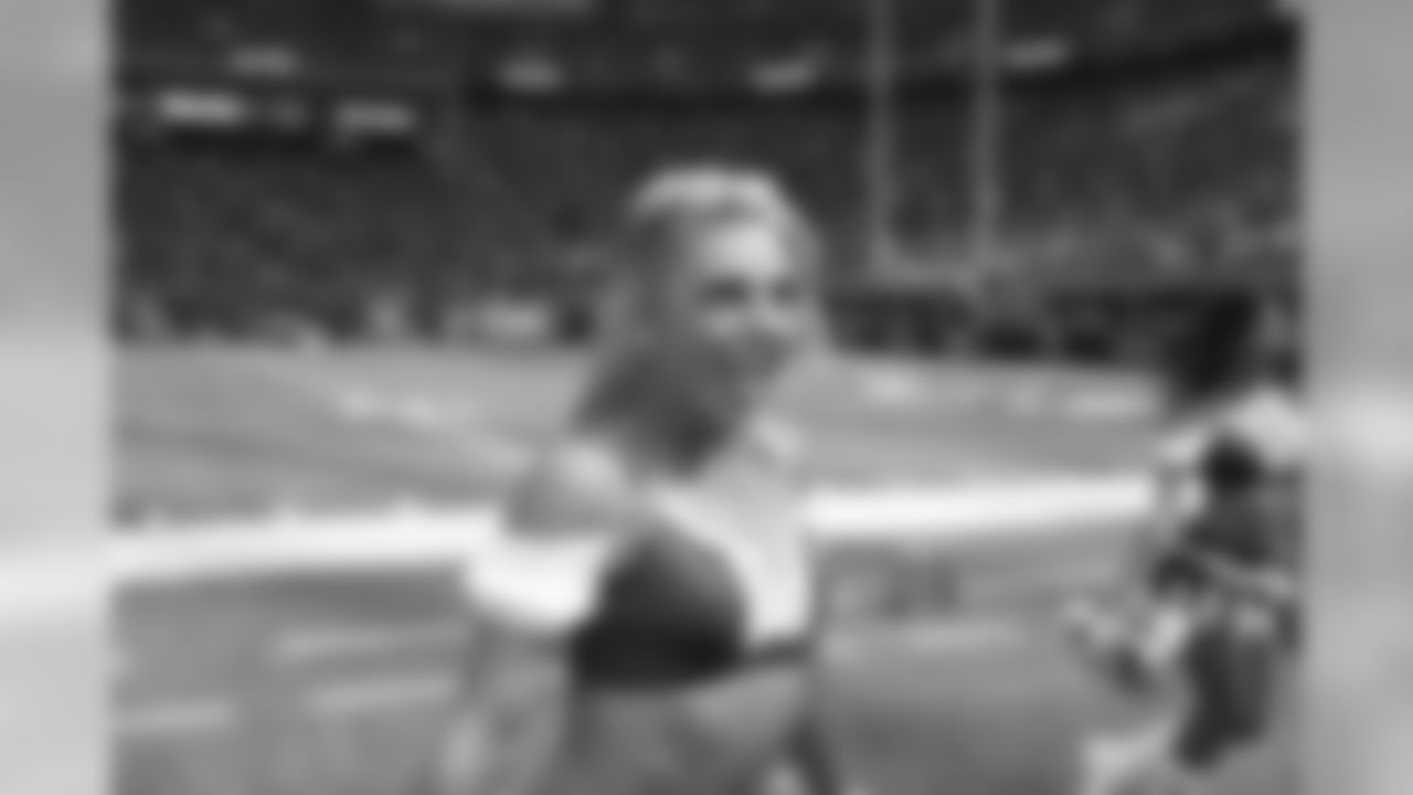 2018_0909_49ers_Cheer_0010