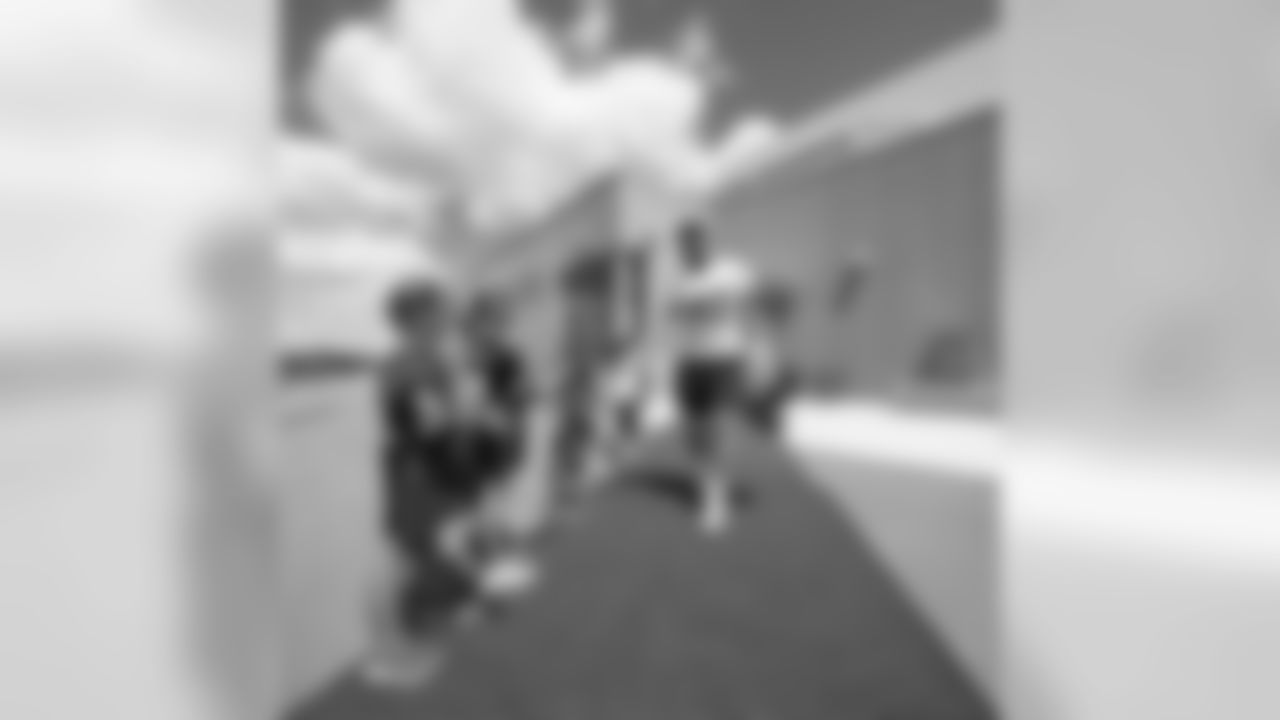 2019_0727_TrainingCamp_HelmetHike_0005