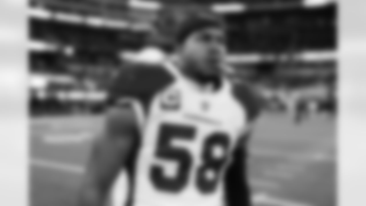 LB Jordan Hicks