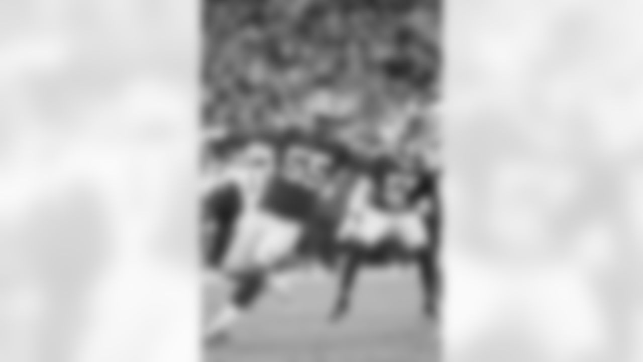 OLB Za'Darius Smith