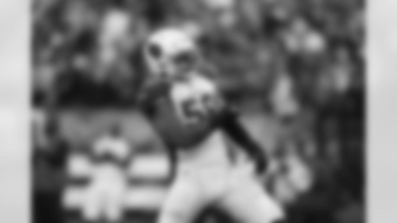 LB Jordan Hicks