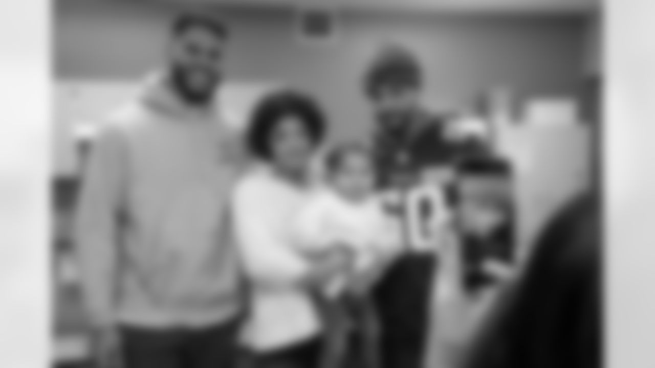 2019_1209_CR_BarrHolidayParty_0072