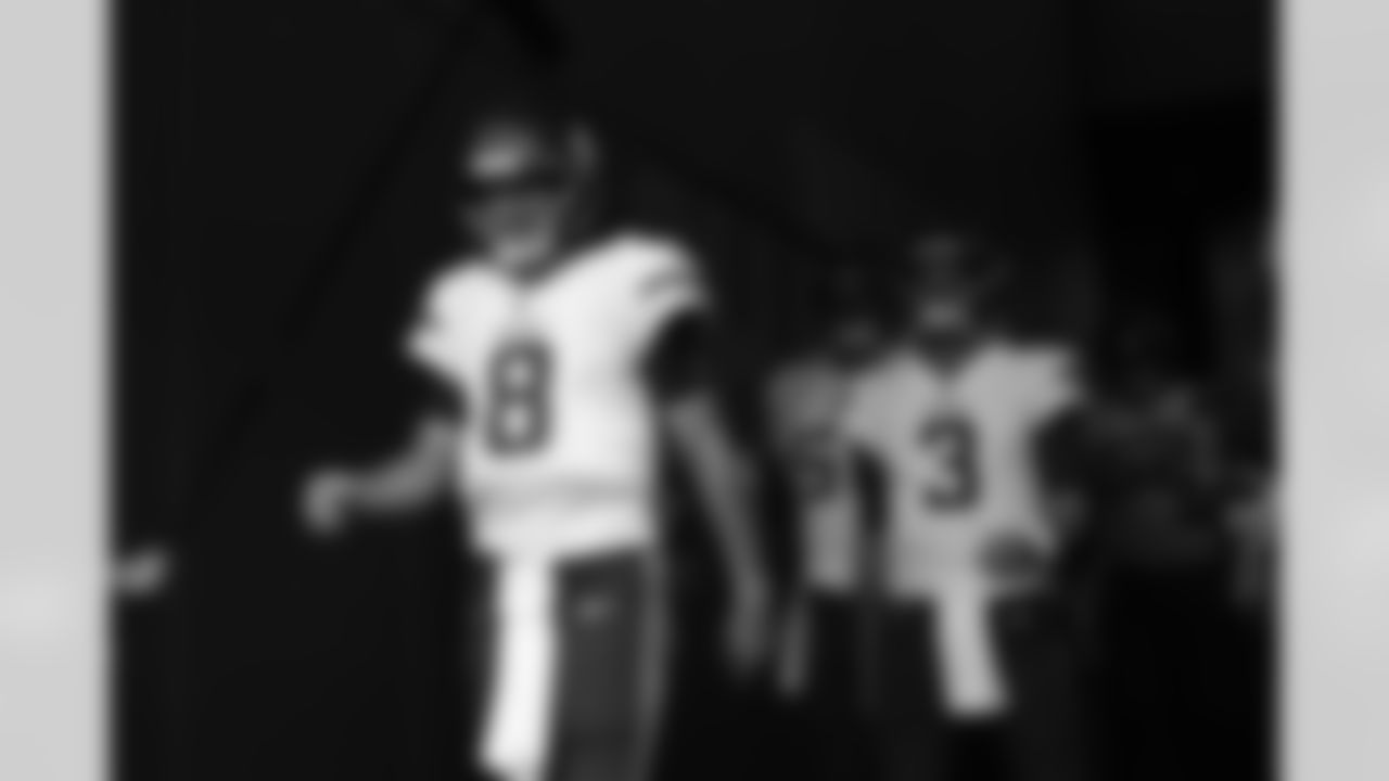0827_Away-1-12