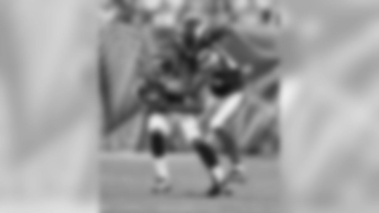 CB Trae Waynes