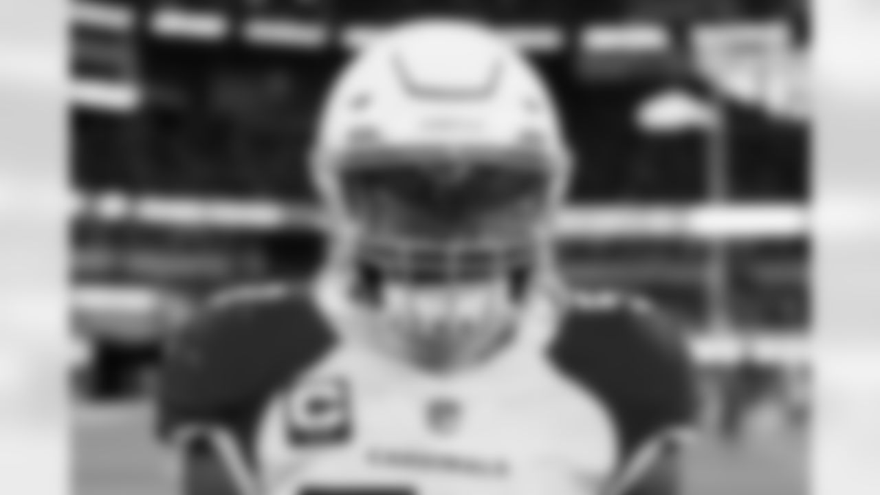 LB Jordan Hicks