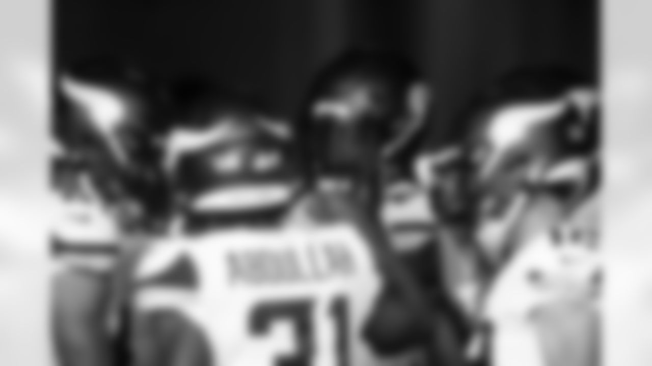 JLB_Vikings_Seahawks_0010_1
