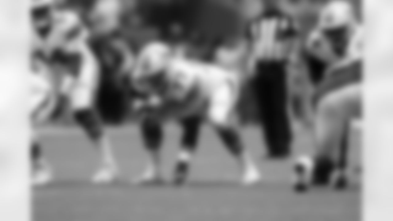 OL Jesse Davis