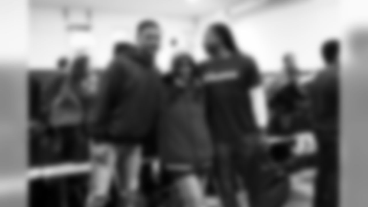 2018_1120_CR_DiggsTurkeyGiveaway_0030